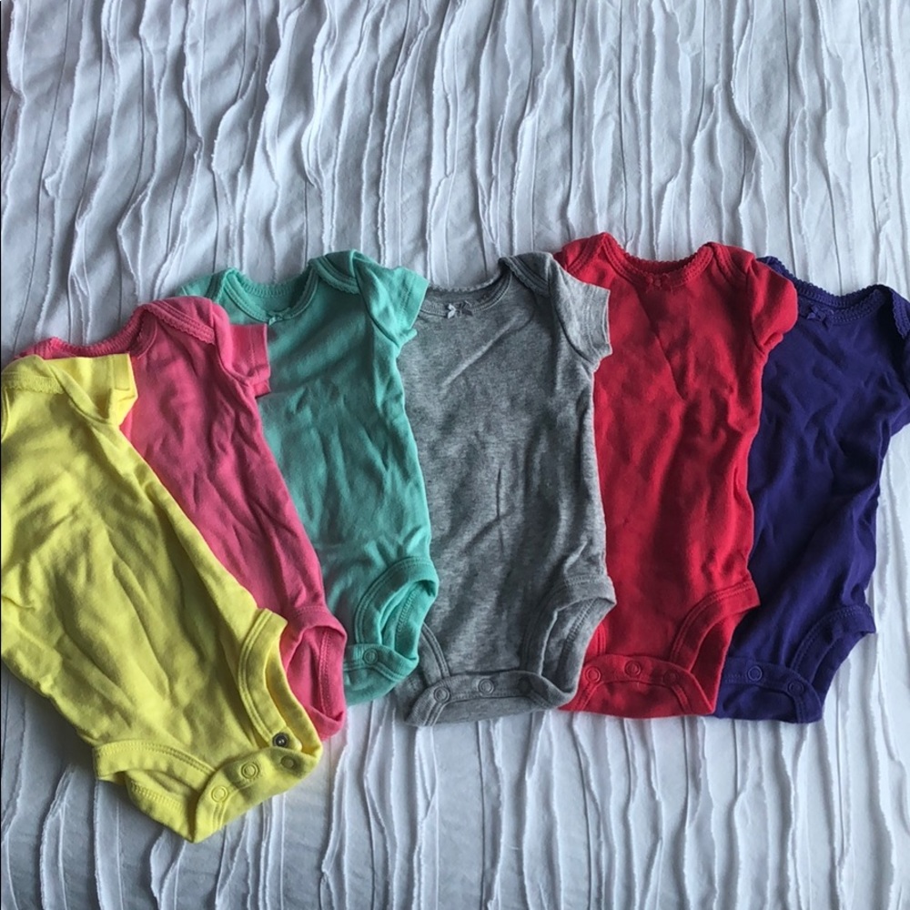 Carter’s short sleeve bodysuits (6)